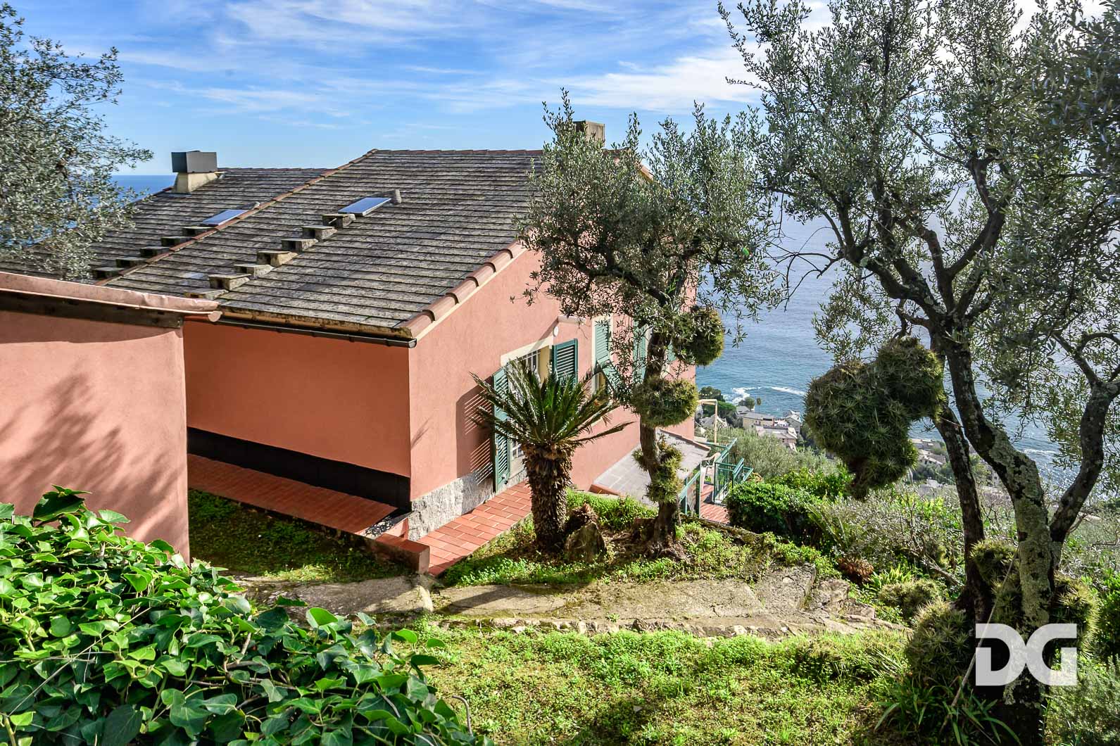 Immobiliare Del Guasta BOGLIASCO – PANORAMICI MQ 70 CON GIARDINO E TERRAZZO 