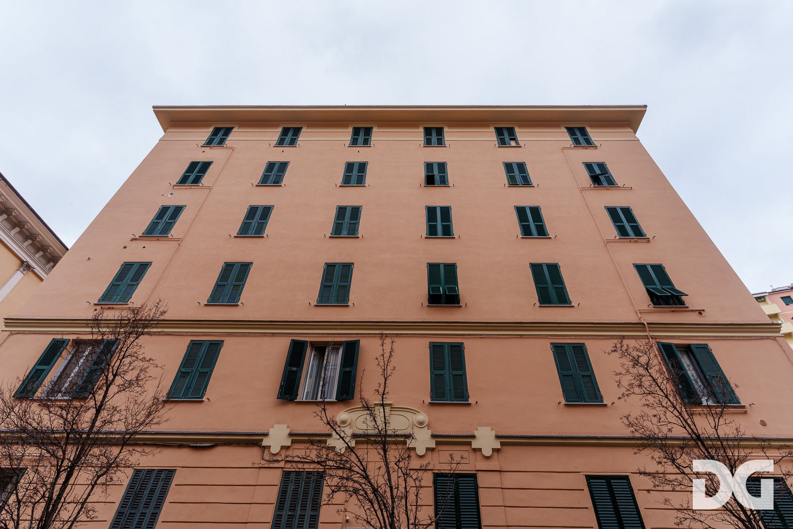 Immobiliare Del Guasta CASTELLETTO – VIA SPINOLA RISTRUTTURATI MQ. 80 CON TERRAZZO CONDOMINIALE A  TETTO 