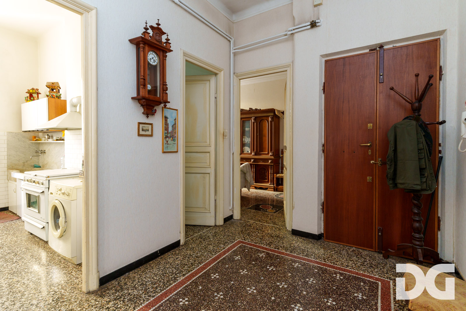 Immobiliare Del Guasta SAMPIERDARENA – VIA BURANELLO LUMINOSI MQ.94 CON POGGIOLO 
