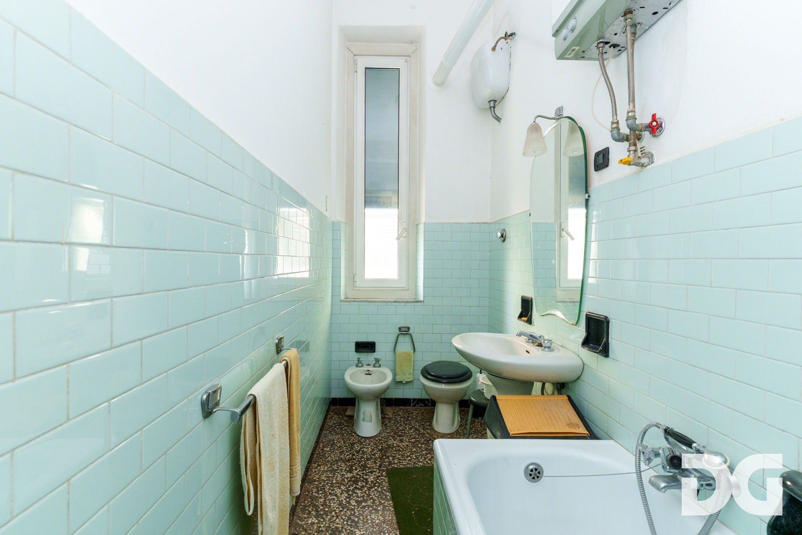 Immobiliare Del Guasta SAMPIERDARENA – VIA BURANELLO LUMINOSI MQ.94 CON POGGIOLO 