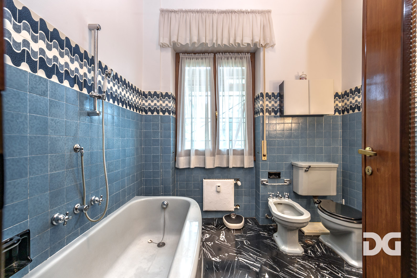 Immobiliare Del Guasta VIALE AREZZO – PRESTIGIOSI MQ. 174 CON GIARDINI (CAT. A/2) 