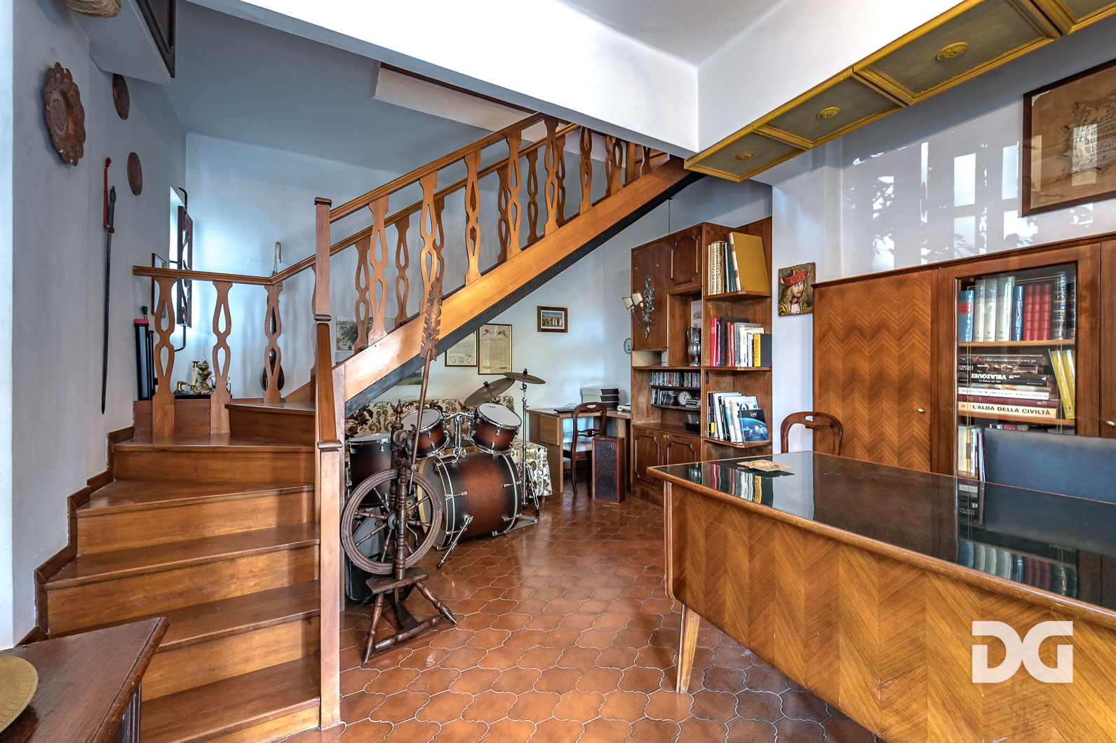 Immobiliare Del Guasta VIALE AREZZO – PRESTIGIOSI MQ. 174 CON GIARDINI (CAT. A/2) 
