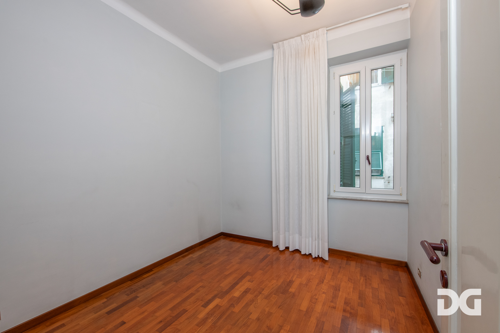 Immobiliare Del Guasta VIA STURLA MQ. 96 VISTA APERTA 