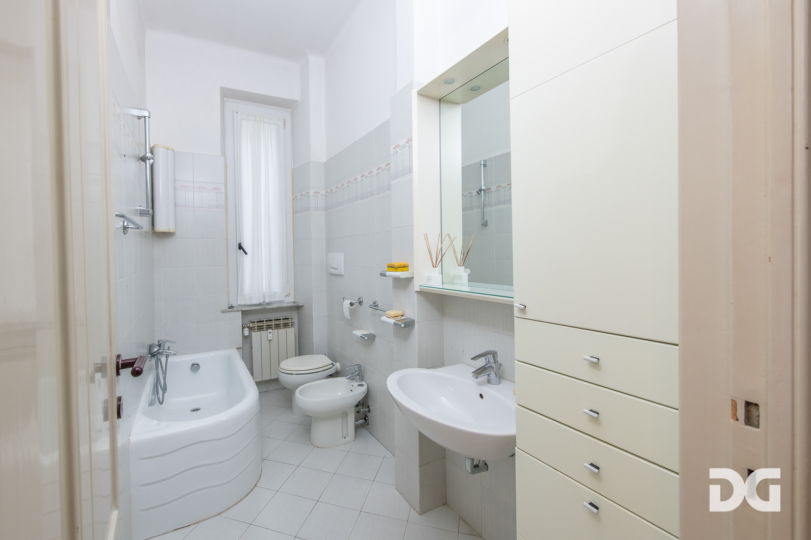 Immobiliare Del Guasta VIA STURLA MQ. 96 VISTA APERTA 