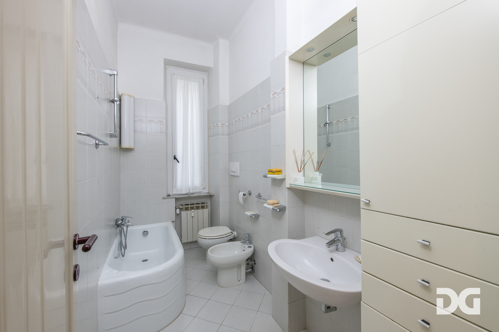 Immobiliare Del Guasta VIA STURLA MQ. 96 VISTA APERTA 