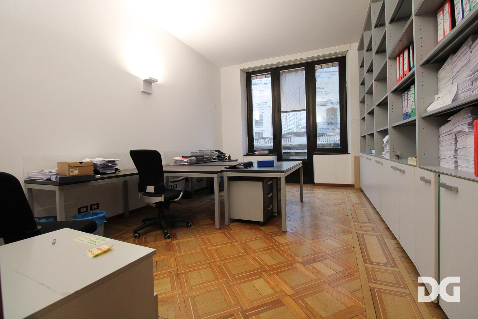 Immobiliare Del Guasta CENTRO VIA XX SETTEMBRE – UFFICIO MQ. 400 DIVISIBILE IN PERFETTO STATO 