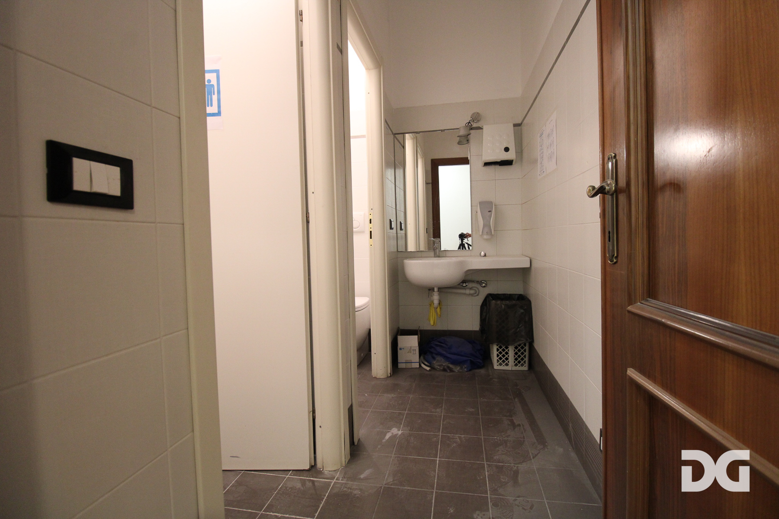 Immobiliare Del Guasta CENTRO VIA XX SETTEMBRE – UFFICIO MQ. 400 DIVISIBILE IN PERFETTO STATO 