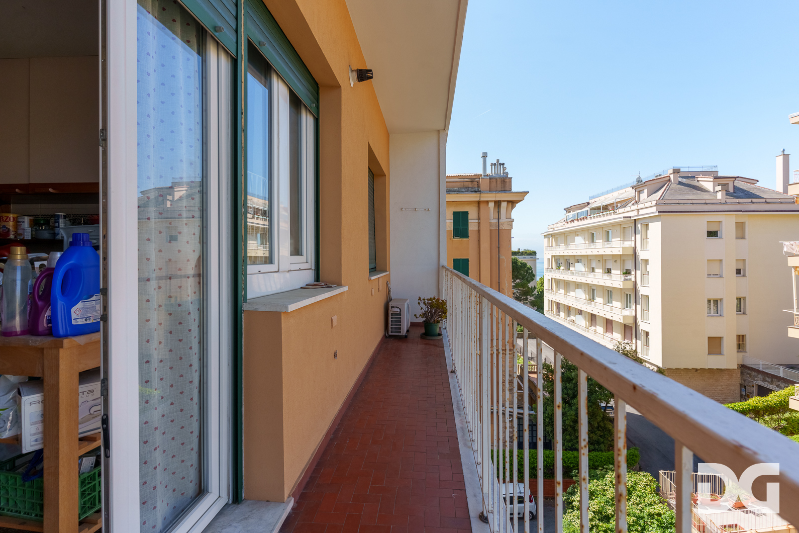 Immobiliare Del Guasta ALBARO – VIALE NAZARIO SAURO MQ.58 con TERRAZZO 