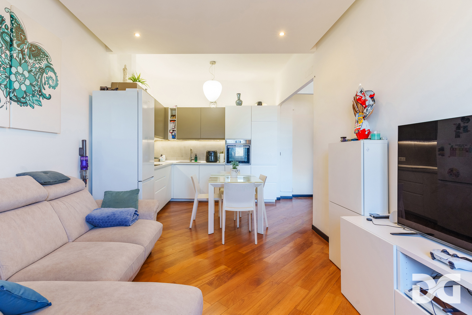 Immobiliare Del Guasta SAN MARTINO – VIA SACCHI PANORAMI MQ. 68 CON POGGIOLATA 