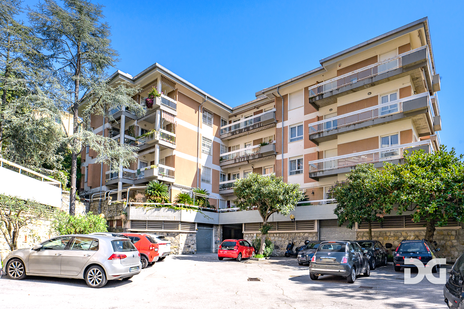 Immobiliare Del Guasta QUARTO-VARALDO – RISTRUTTURATI MQ. 132 POSTO AUTO 