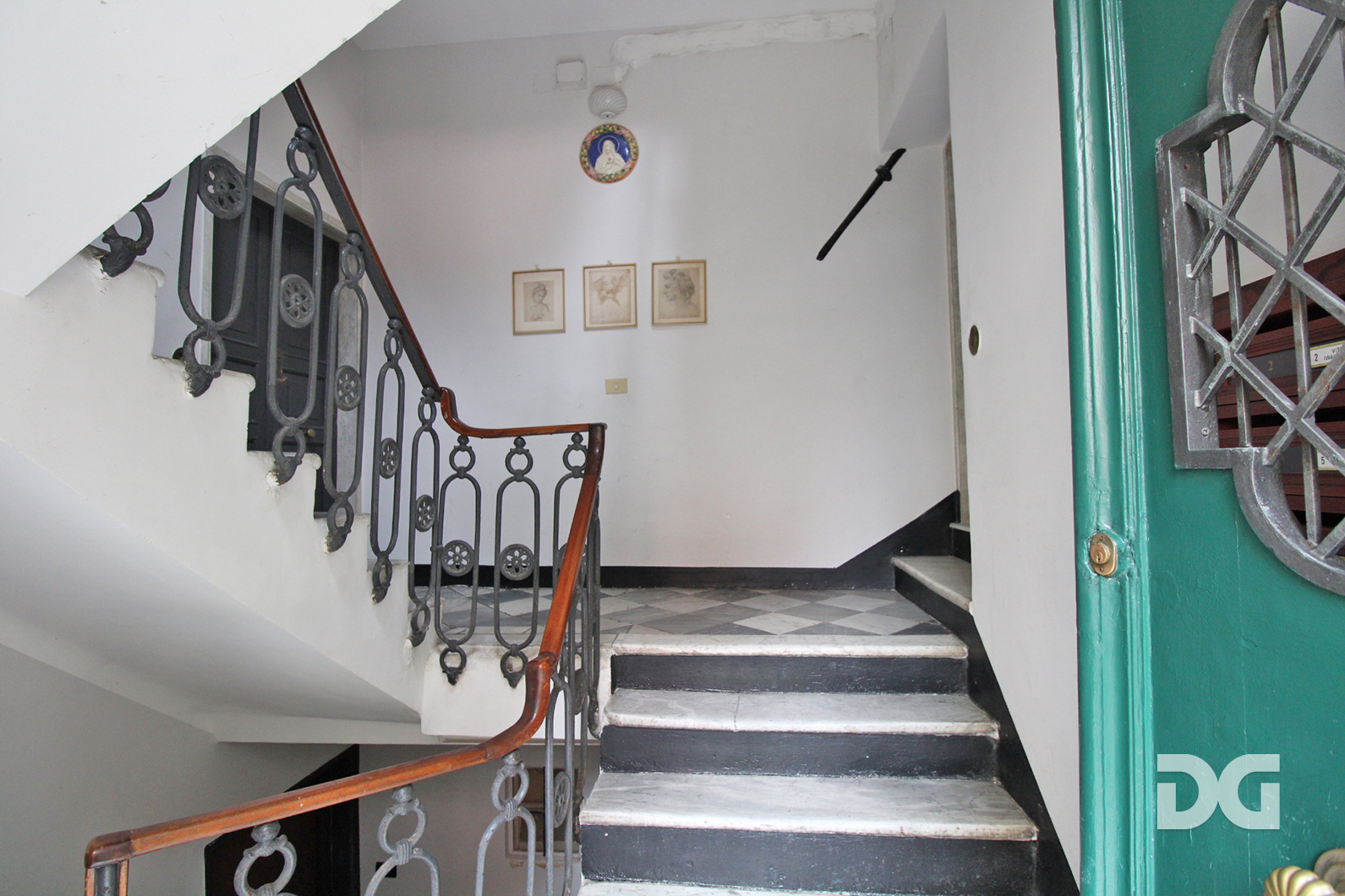 Immobiliare Del Guasta CORSO CARBONARA ADIACENZE – PANORAMICI MQ. 155 