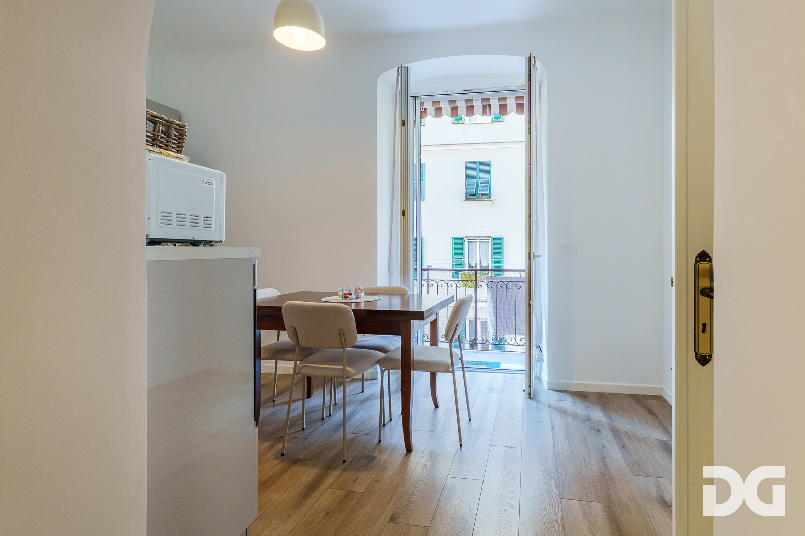 Immobiliare Del Guasta FOCE – VIA CASAREGIS PERFETTI MQ. 99