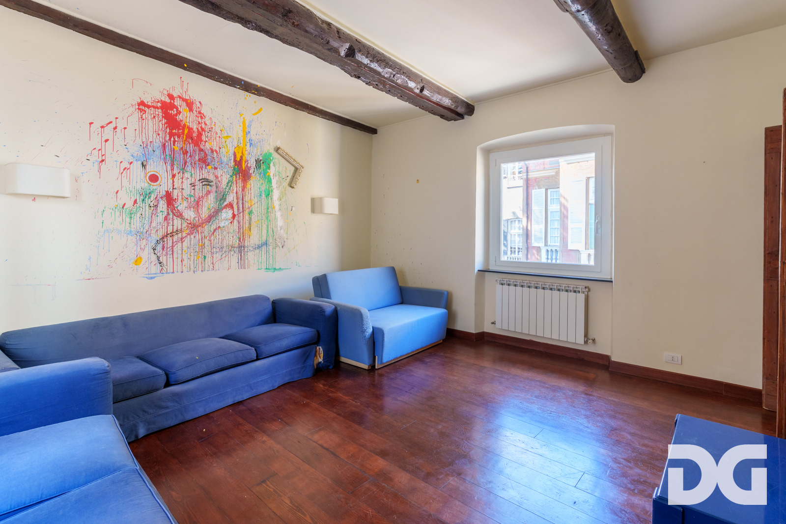 Immobiliare Del Guasta CENTROSTORICO – PIAZZA DEL FERRO RISTRUTTURATI MQ. 123 CON TERRAZZO 