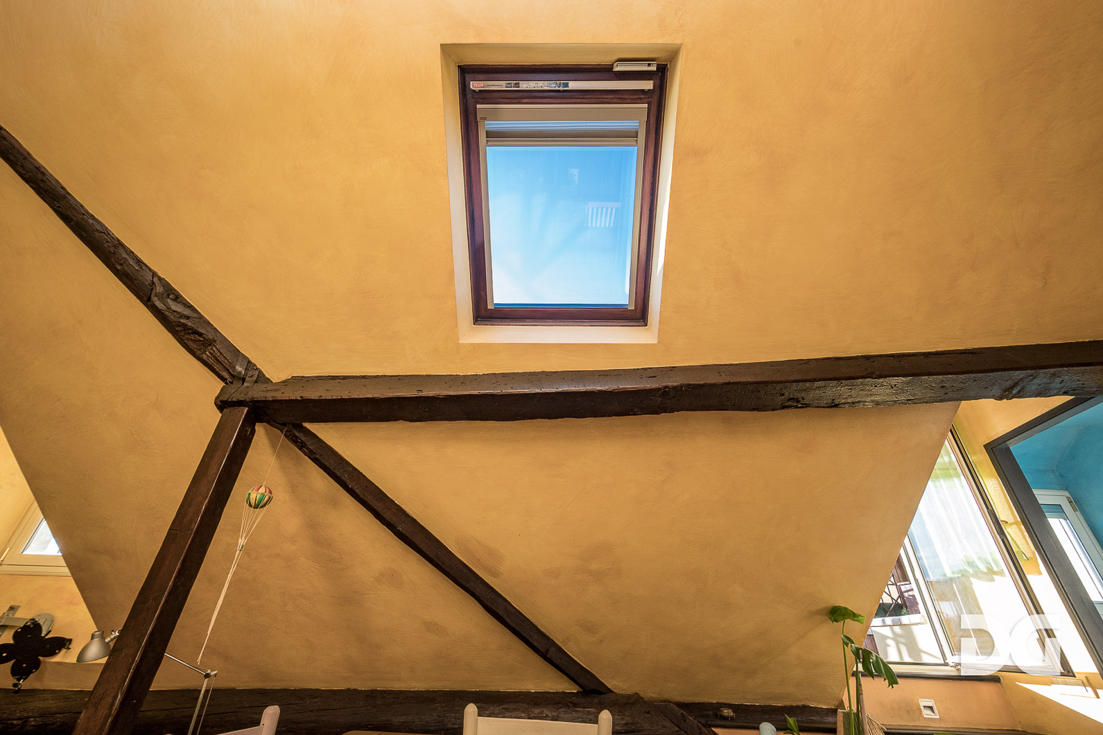 Immobiliare Del Guasta CENTRO CARMINE – PIAZZA DELLA GIUGGIOLA PANORAMICISSIMI CON TERRAZZO 