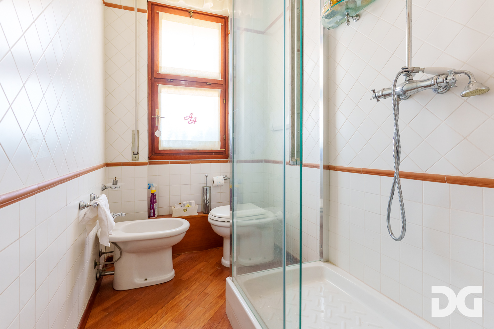 Immobiliare Del Guasta OREGINA – LARGO SAN FRANCESCO DA PAOLA PANORAMICISSIMI MQ. 111 