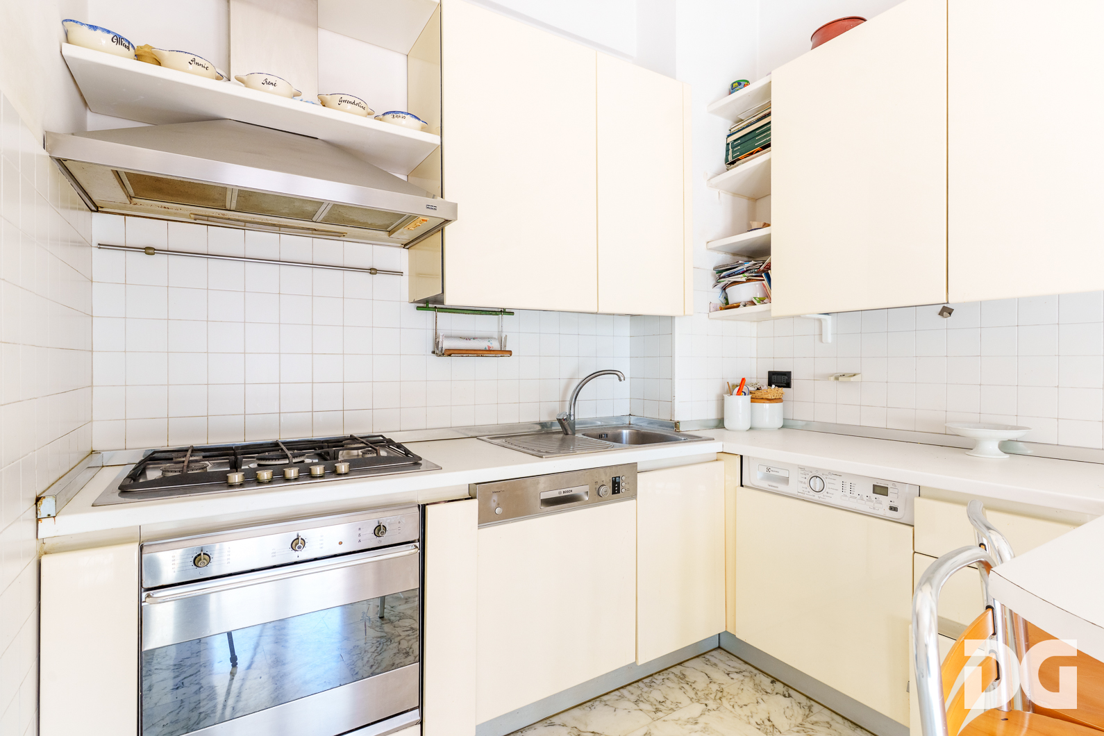 Immobiliare Del Guasta OREGINA – LARGO SAN FRANCESCO DA PAOLA PANORAMICISSIMI MQ. 111 