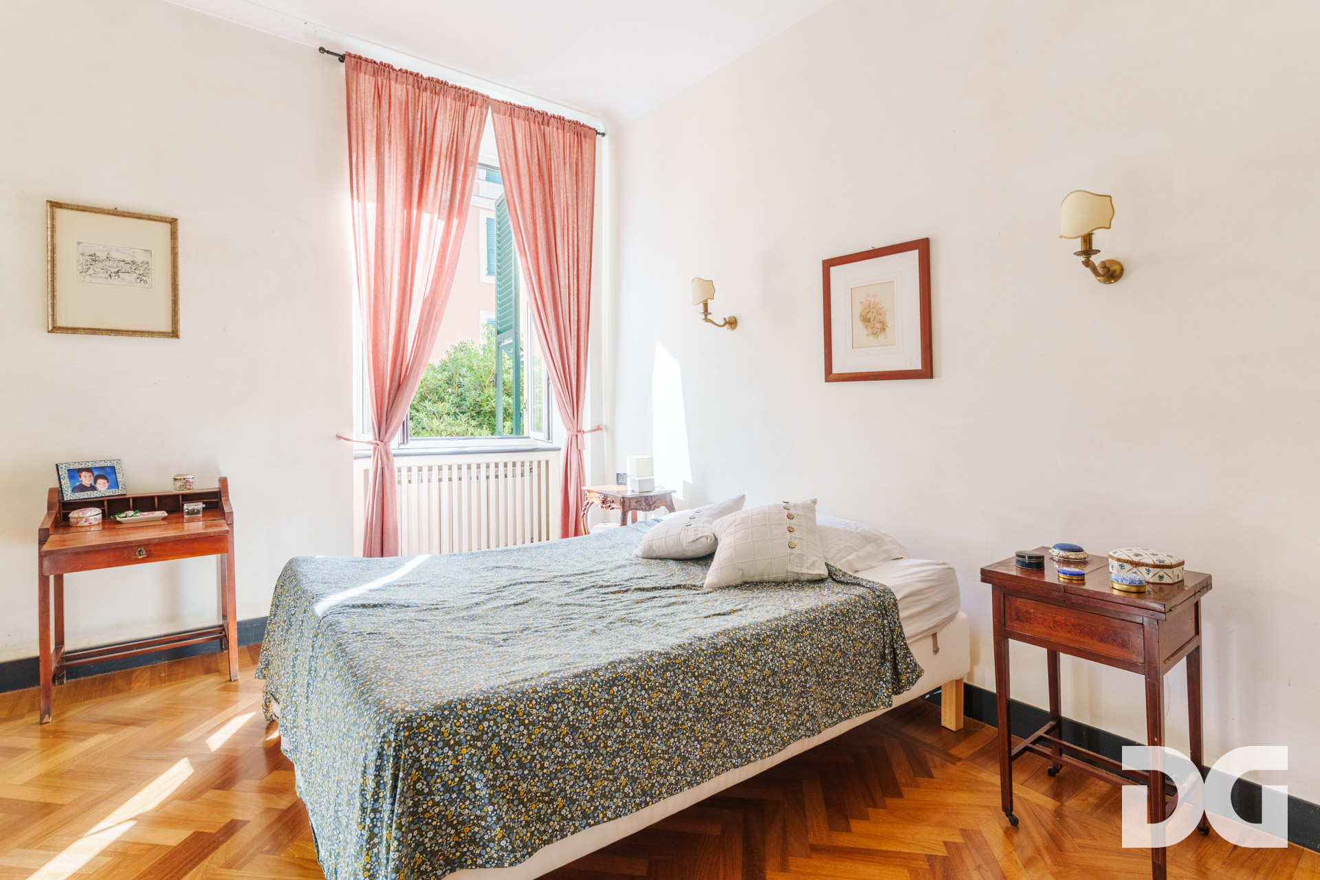 Immobiliare Del Guasta CASTELLETTO –  CORSO CARBONARA MQ. 207 CON GIARDINO, TERRAZZO E POSTO AUTO 