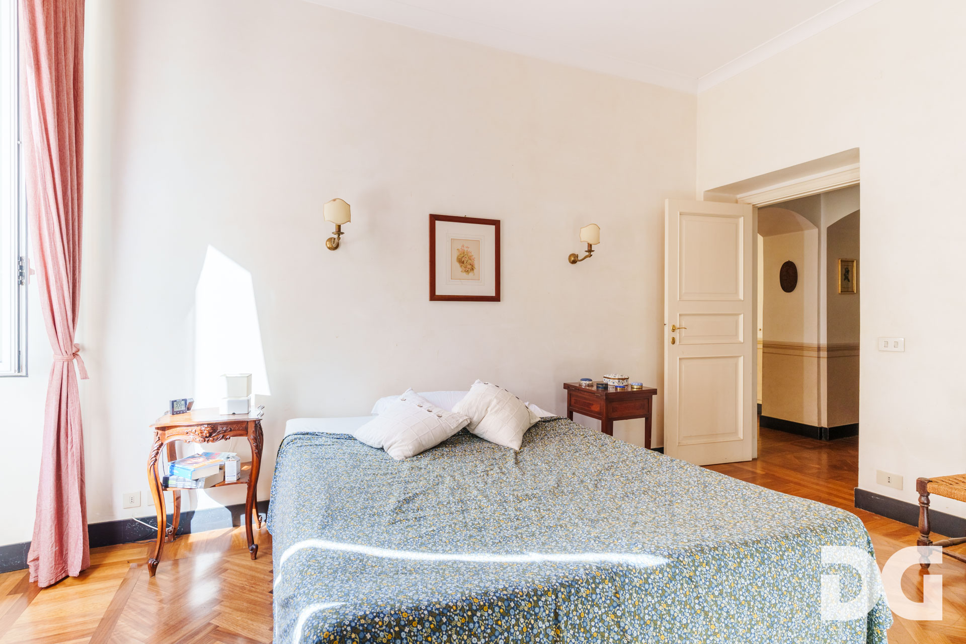 Immobiliare Del Guasta CASTELLETTO –  CORSO CARBONARA MQ. 207 CON GIARDINO, TERRAZZO E POSTO AUTO 
