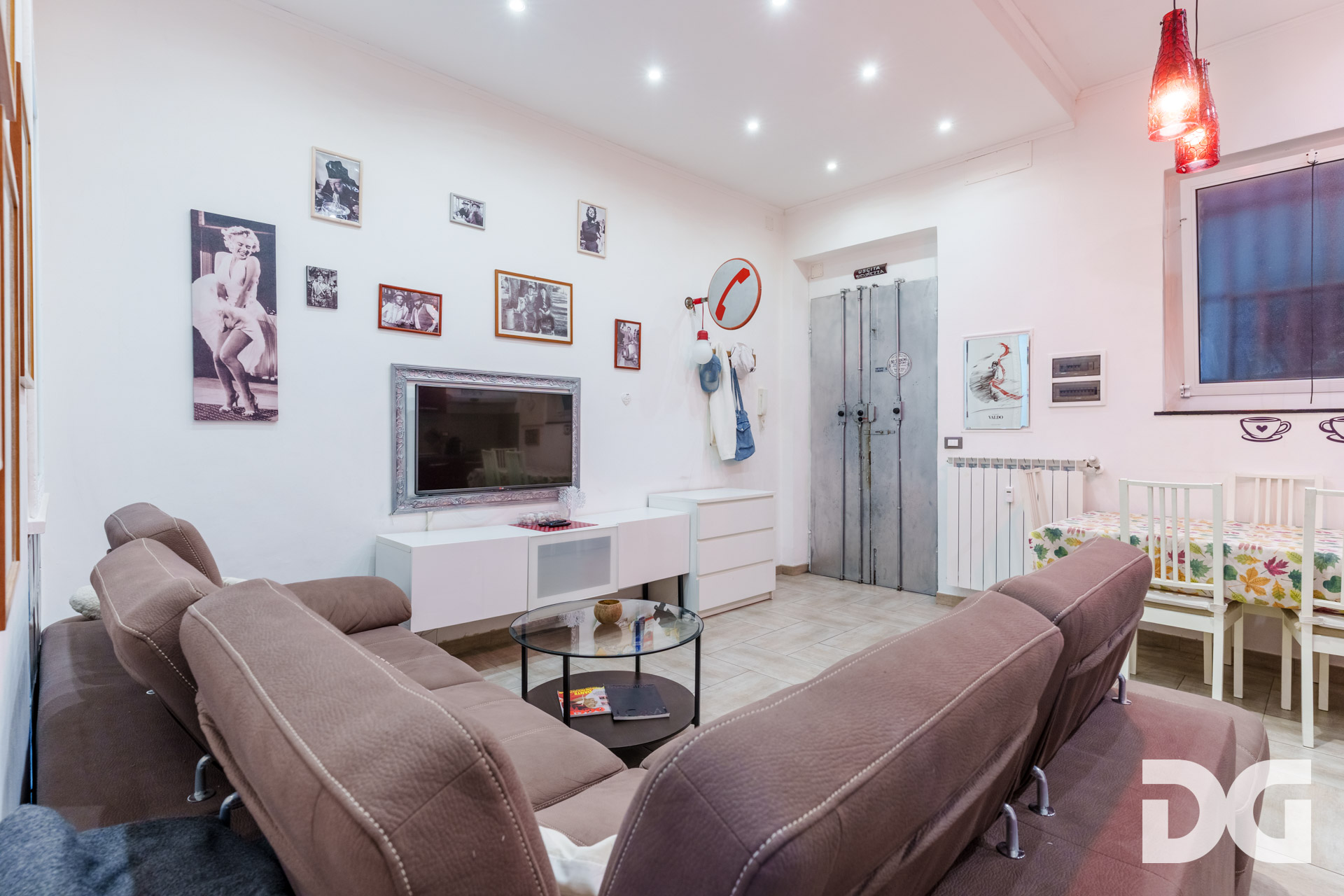 Immobiliare Del Guasta CENTRO STORICO – VIA SAN LORENZO ORDINATI MQ. 73 IN PALAZZO D’EPOCA 