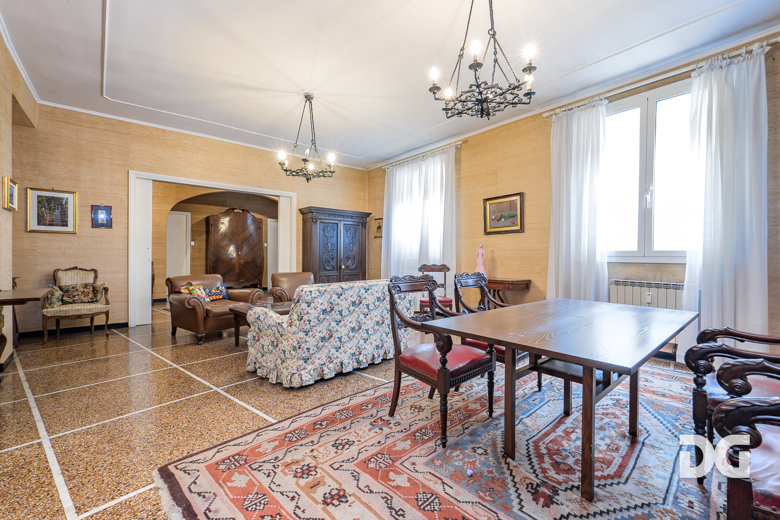 Immobiliare Del Guasta ASSAROTTI (CURTATONE) DIVISIBILI MQ. 255 TERRAZZO AL PIANO (CAT. A/2) 