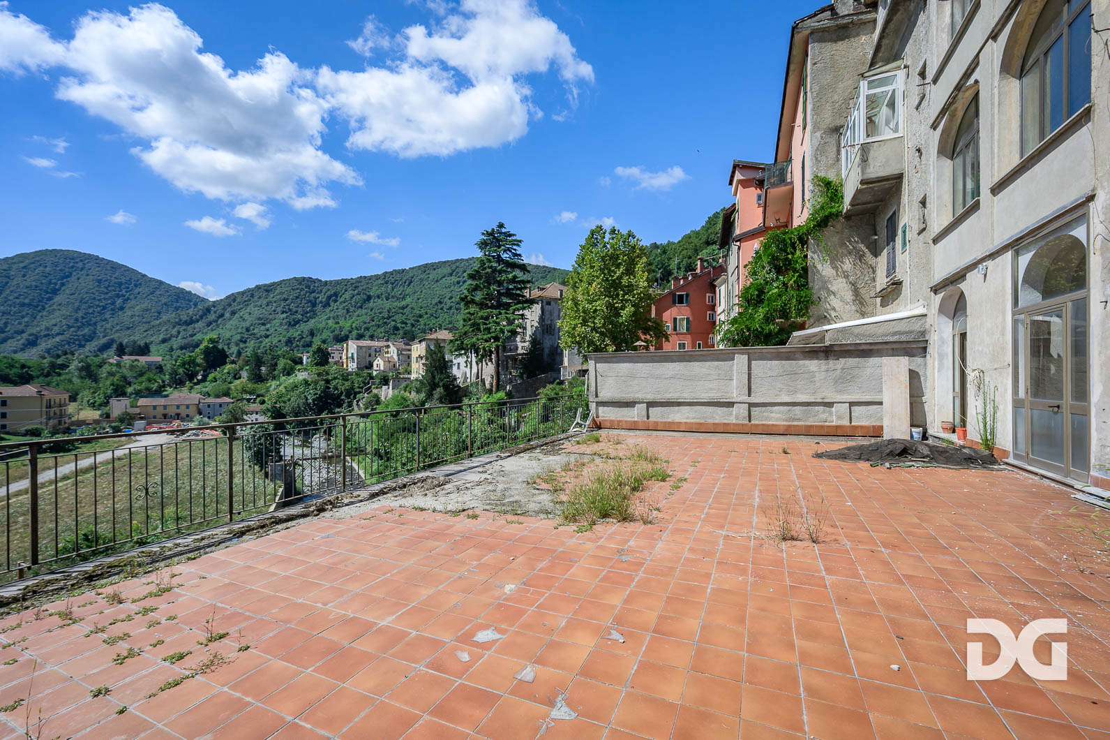 Immobiliare Del Guasta VOLTAGGIO – PALAZZO STORICO CON TERRAZZO PANORAMICO 