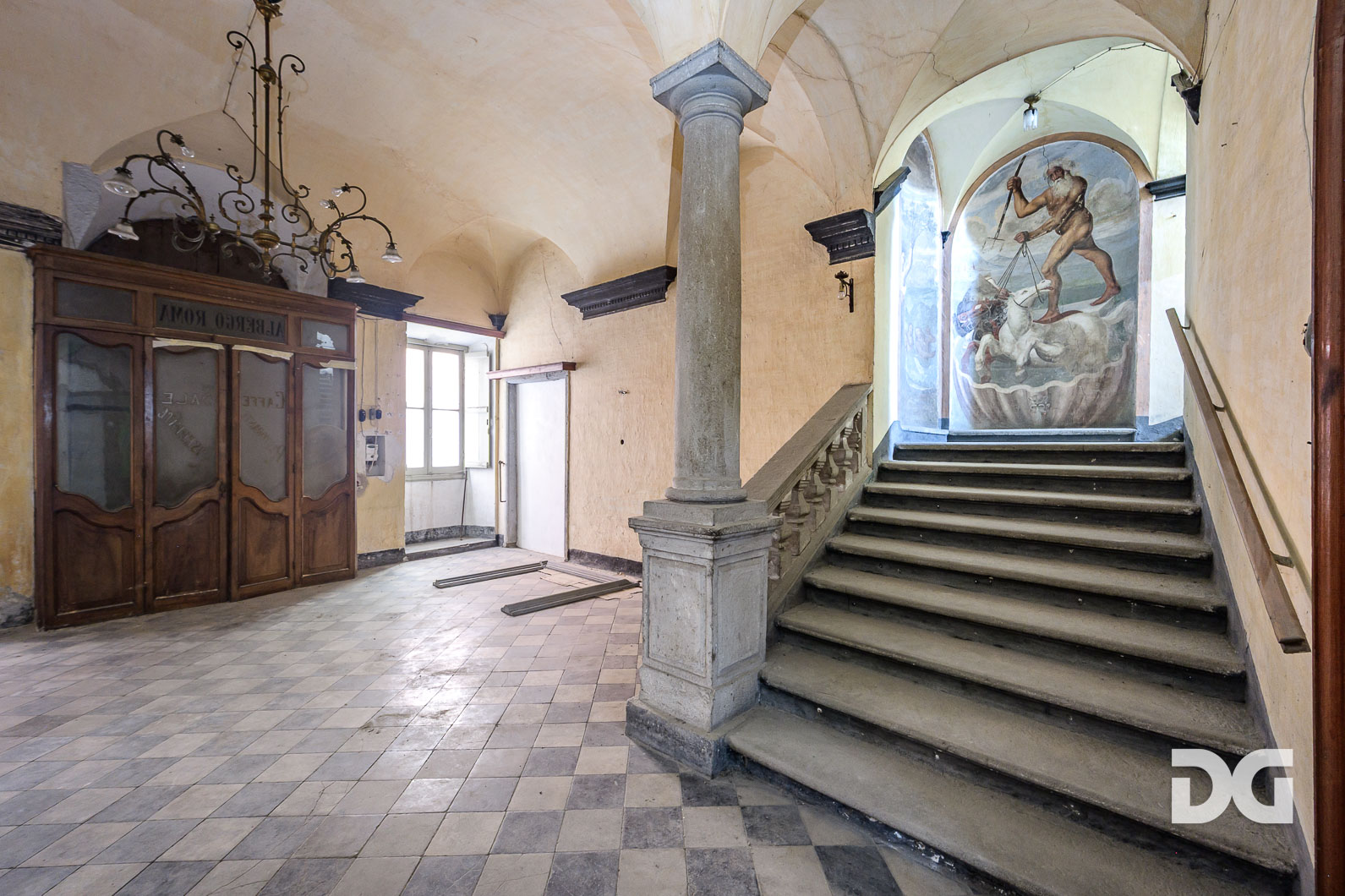 Immobiliare Del Guasta VOLTAGGIO – PALAZZO STORICO CON TERRAZZO PANORAMICO 