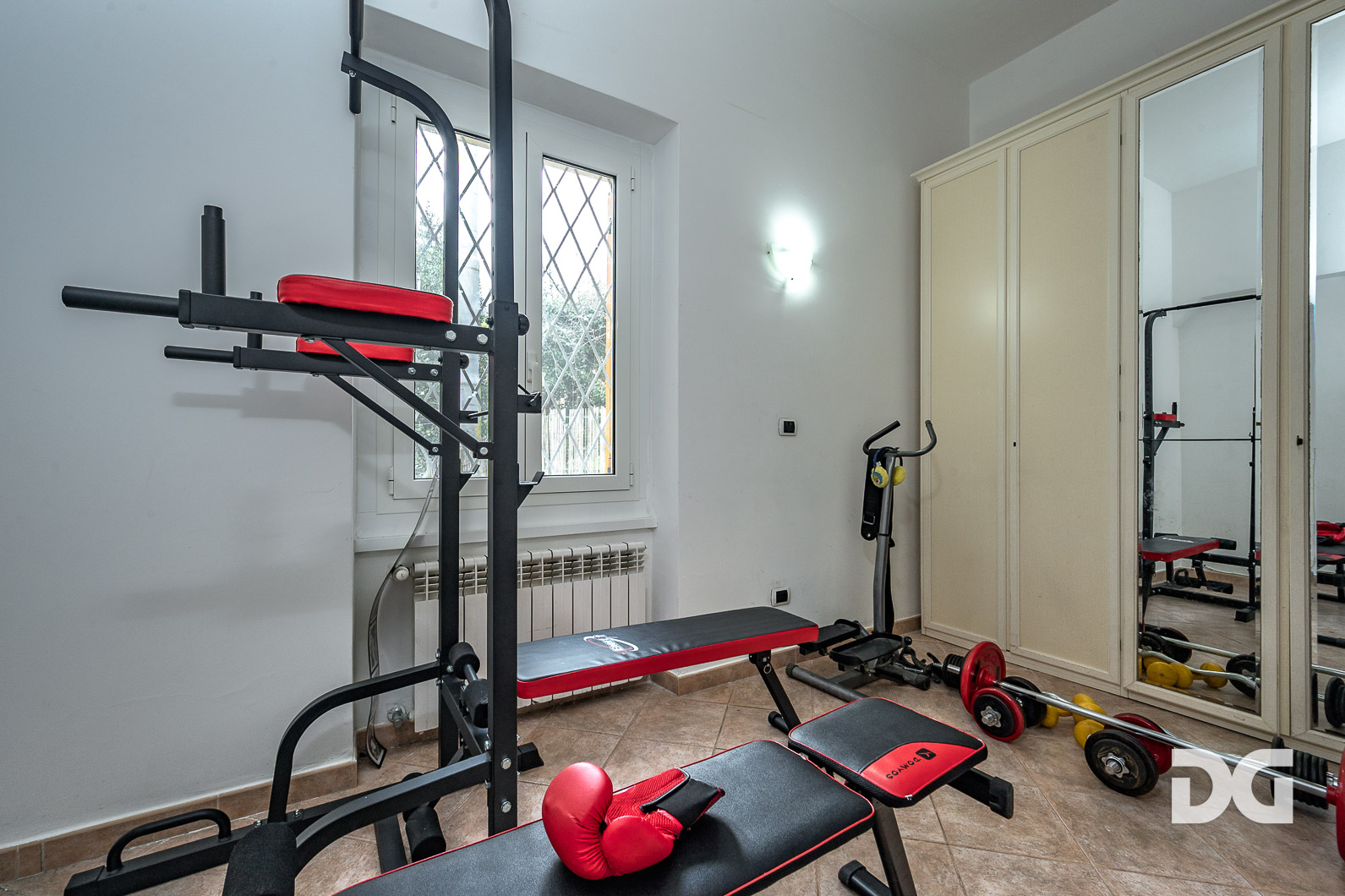 Immobiliare Del Guasta VIA STRUPPA – CASA INDIPENDENTE MQ. 224 CON GIARDINO CARRABILE E BOX