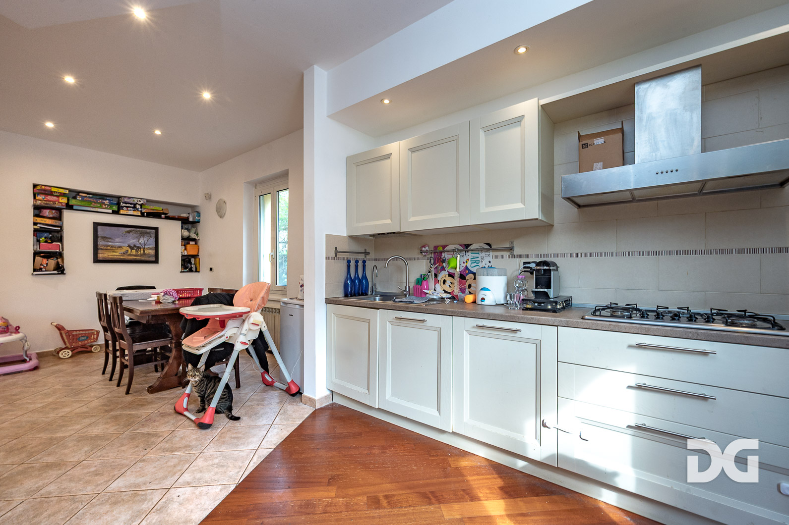 Immobiliare Del Guasta VIA STRUPPA – CASA INDIPENDENTE MQ. 224 CON GIARDINO CARRABILE E BOX