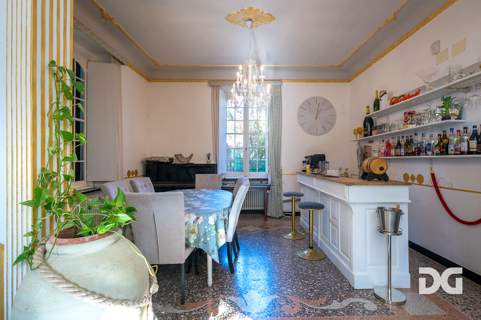 Immobiliare Del Guasta VILLA UNIFAMILIARE CON PISCINA 