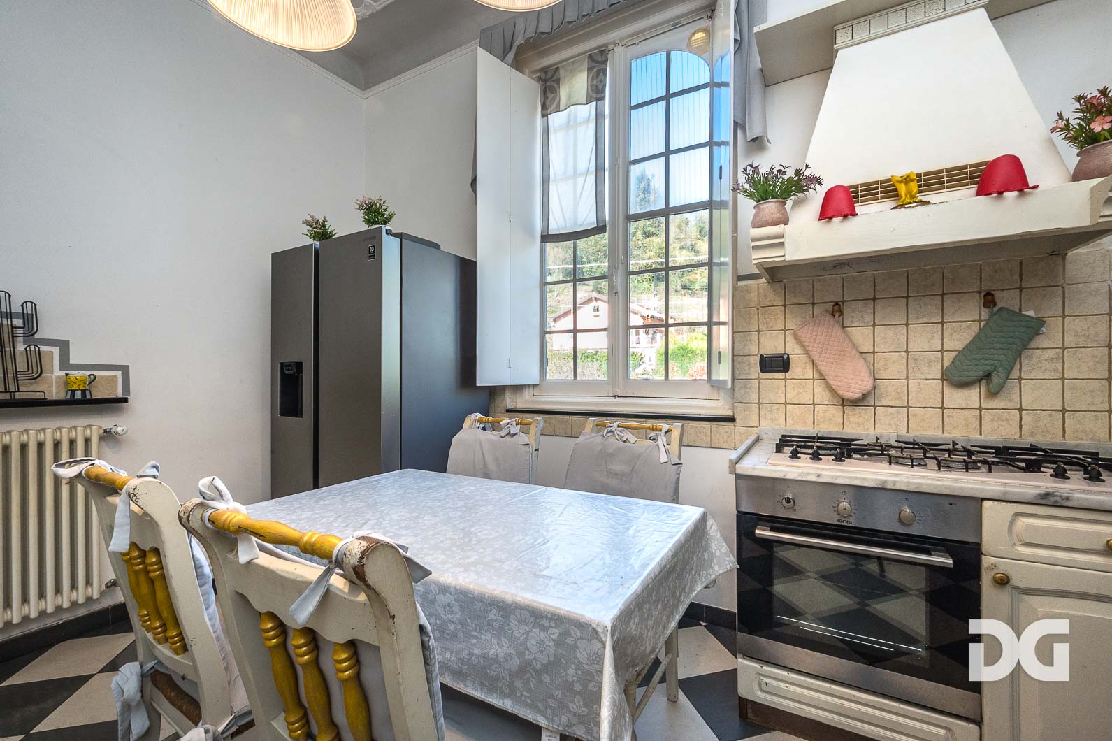 Immobiliare Del Guasta VILLA UNIFAMILIARE CON PISCINA 