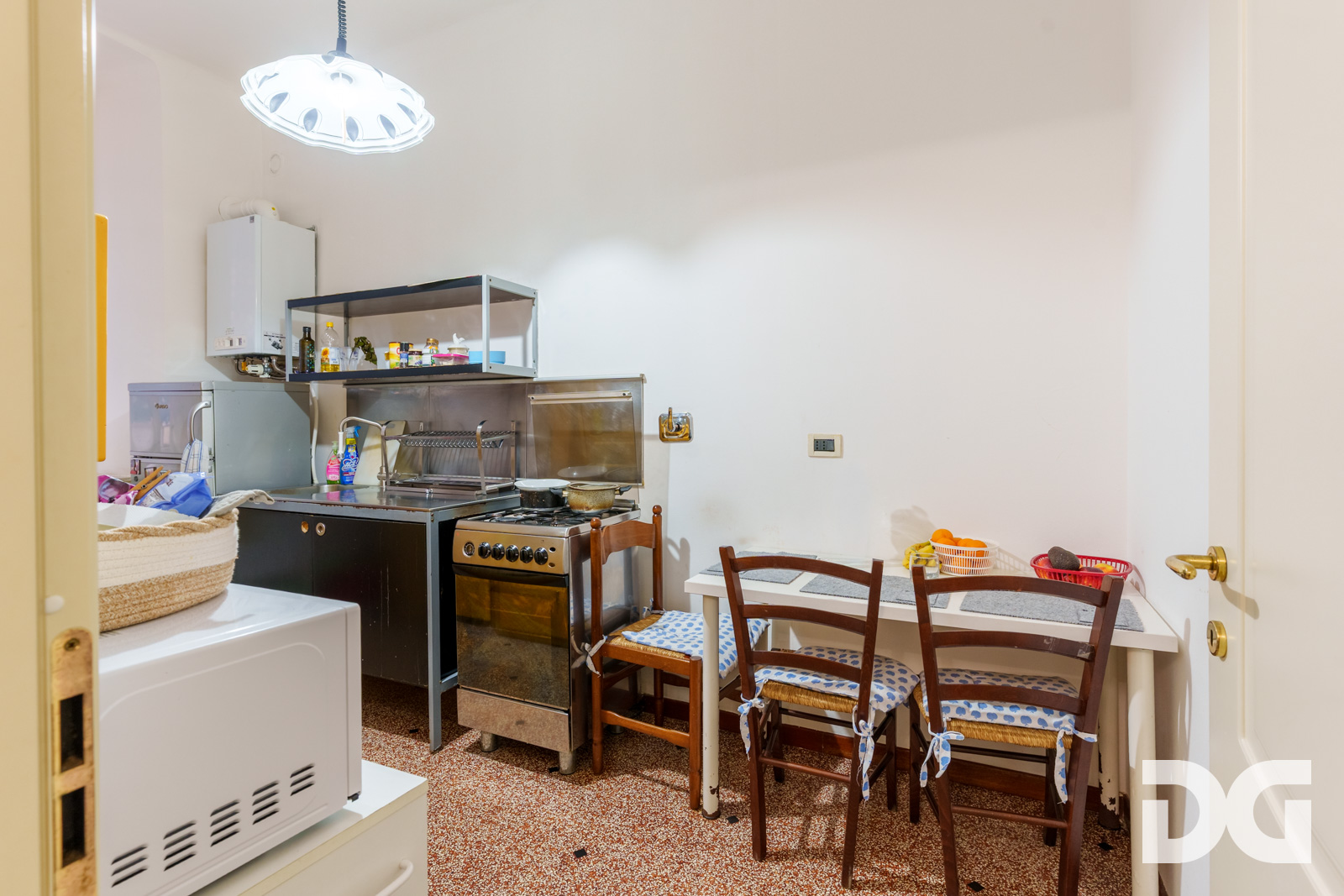 Immobiliare Del Guasta CARIGNANO – VIA DELLE CAPPUCCINE ORDINATI MQ.103 