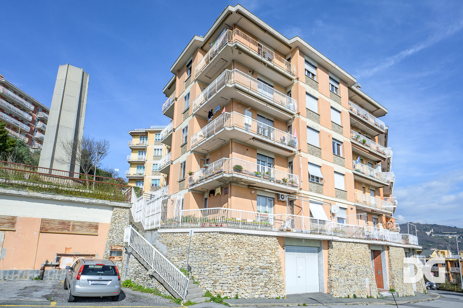 Immobiliare Del Guasta MARASSI - FRATELLI CERVI – MQ. 114 CON POSTO AUTO 