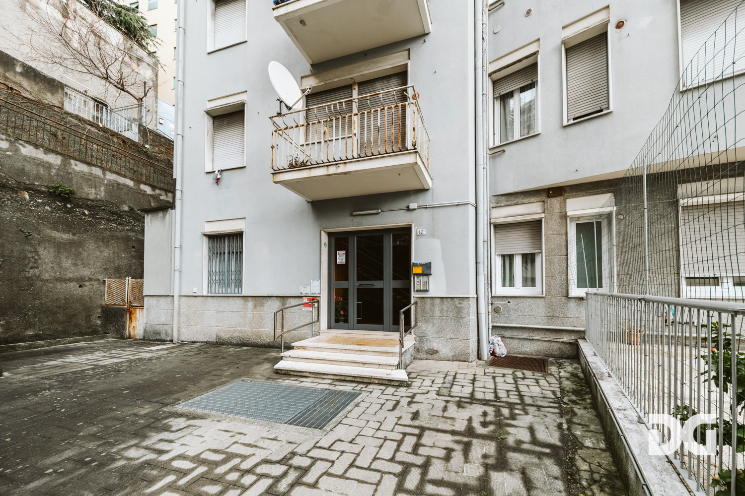 Immobiliare Del Guasta BORGORATTI VIA SAPETO – LUMINOSI MQ. 136 