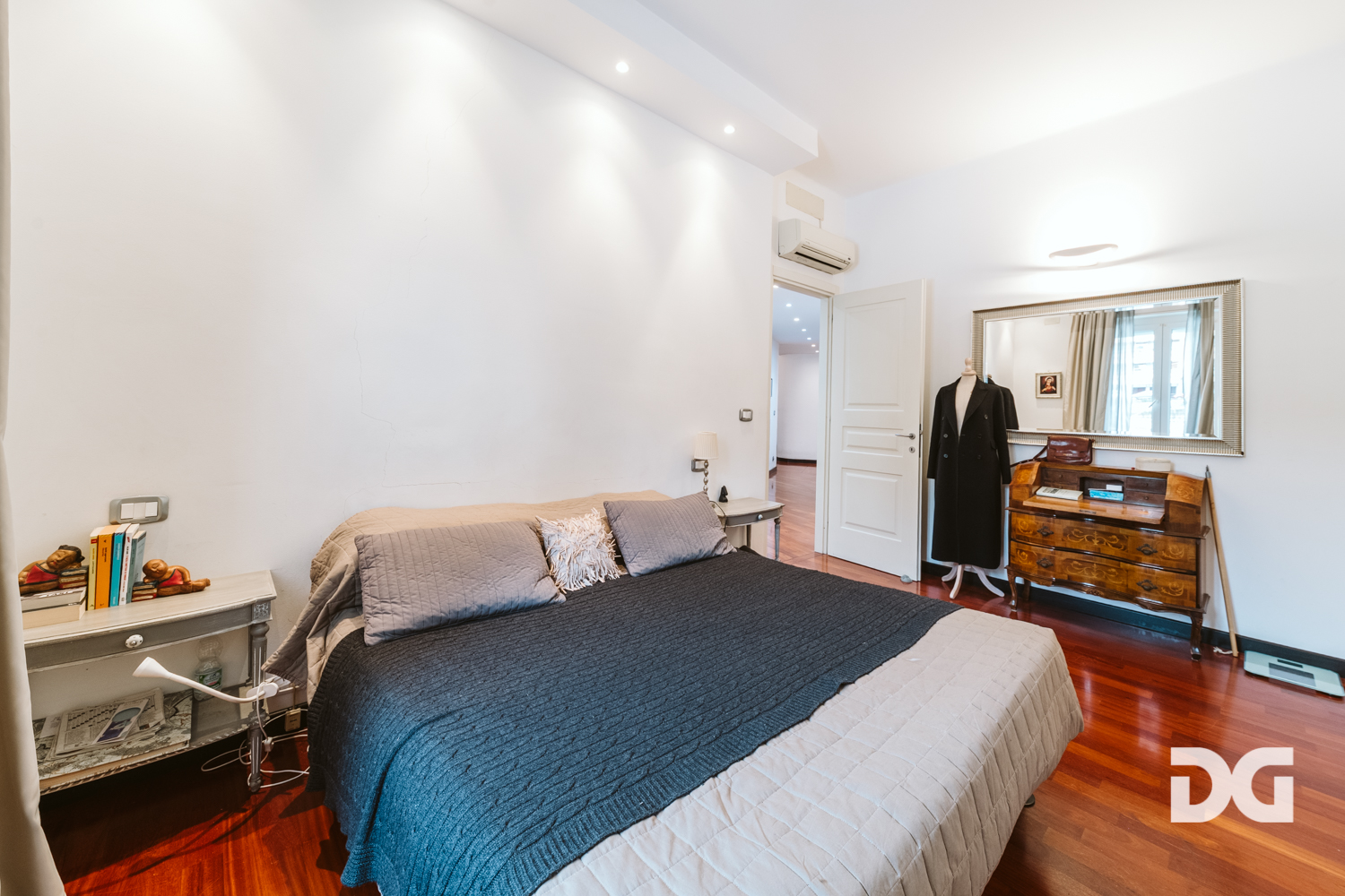 Immobiliare Del Guasta BORGORATTI VIA SAPETO – LUMINOSI MQ. 136 