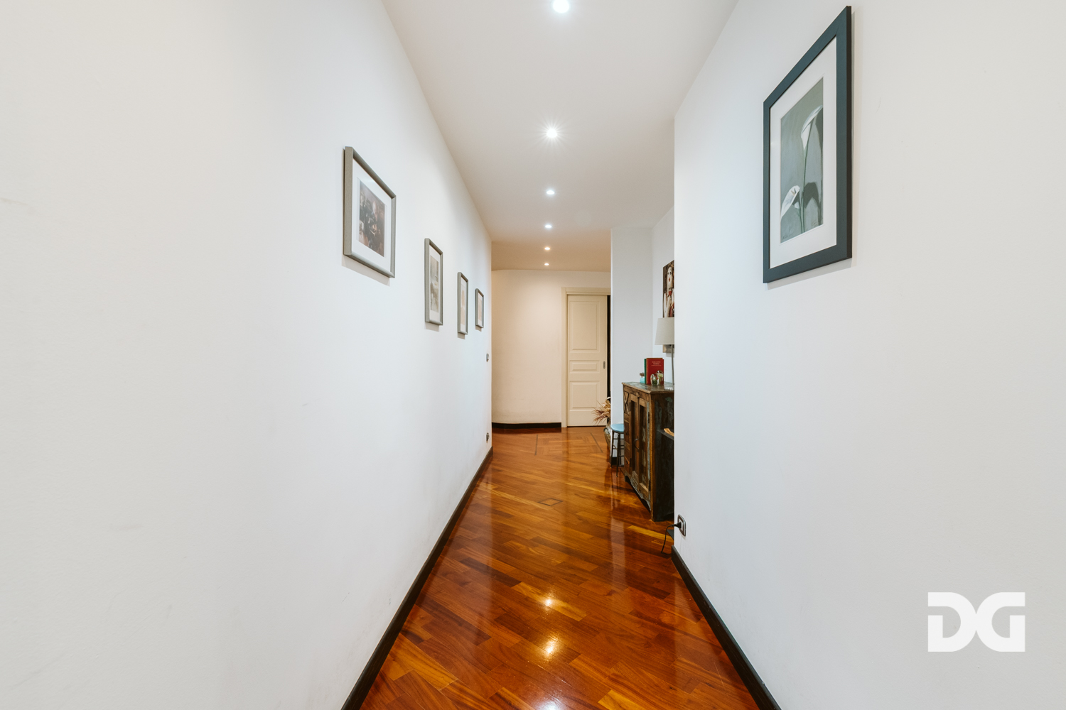 Immobiliare Del Guasta BORGORATTI VIA SAPETO – LUMINOSI MQ. 136 