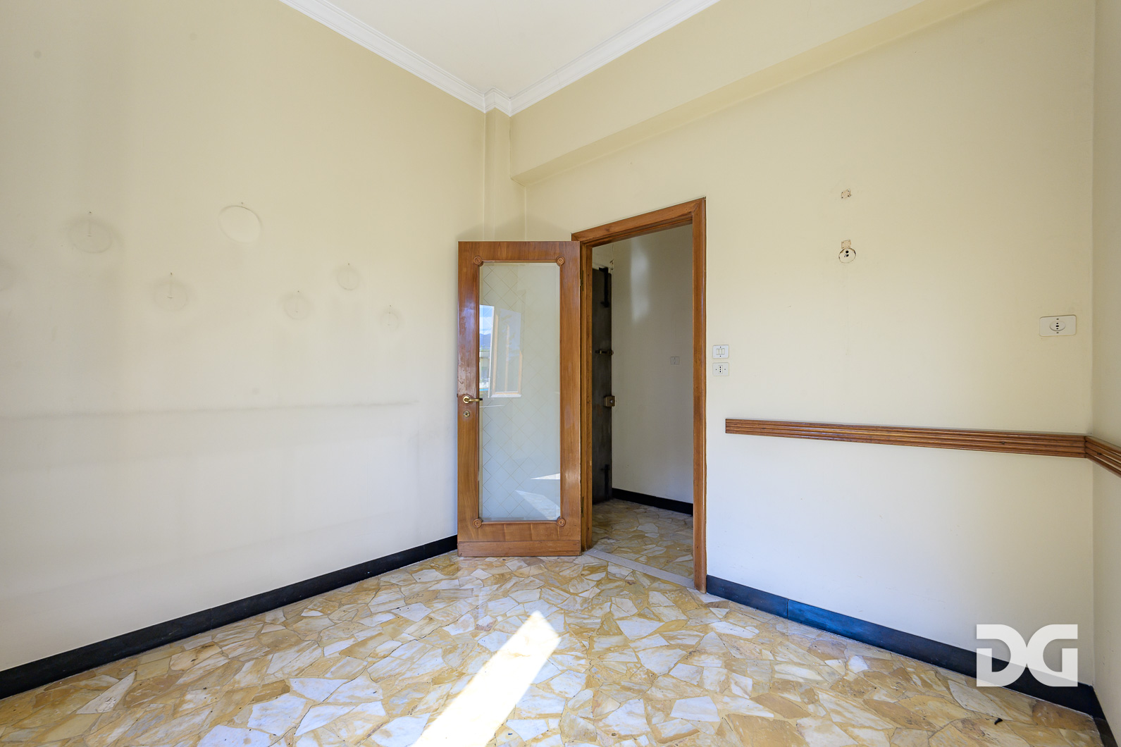 Immobiliare Del Guasta VIA CAMILLA – MQ. 147 TERRAZZO E BOX 