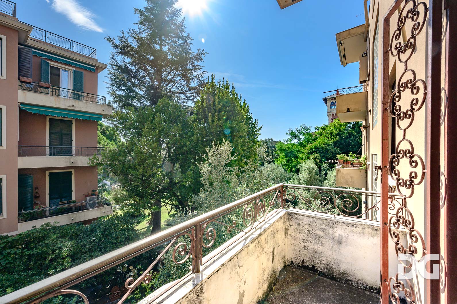 Immobiliare Del Guasta VIA CAMILLA – MQ. 147 TERRAZZO E BOX 