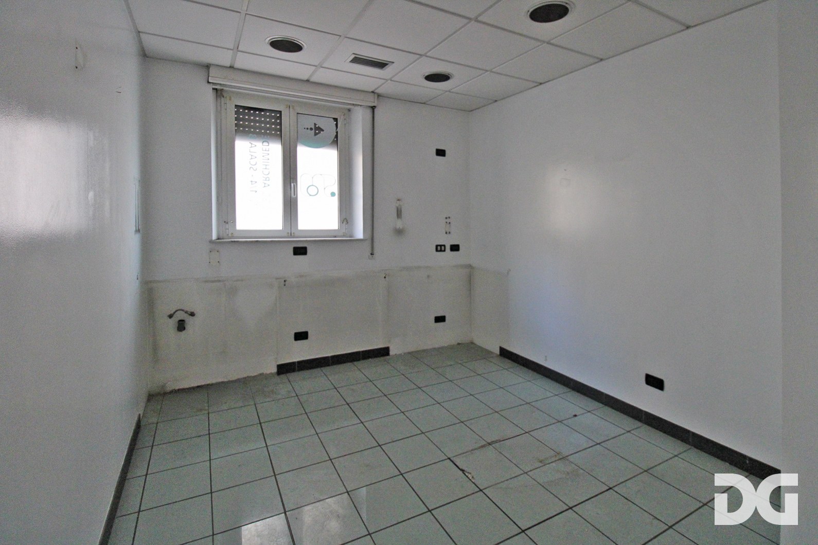 Immobiliare Del Guasta CENTRO – LARGO ARCHIMEDE UFFICIO MQ. 334 