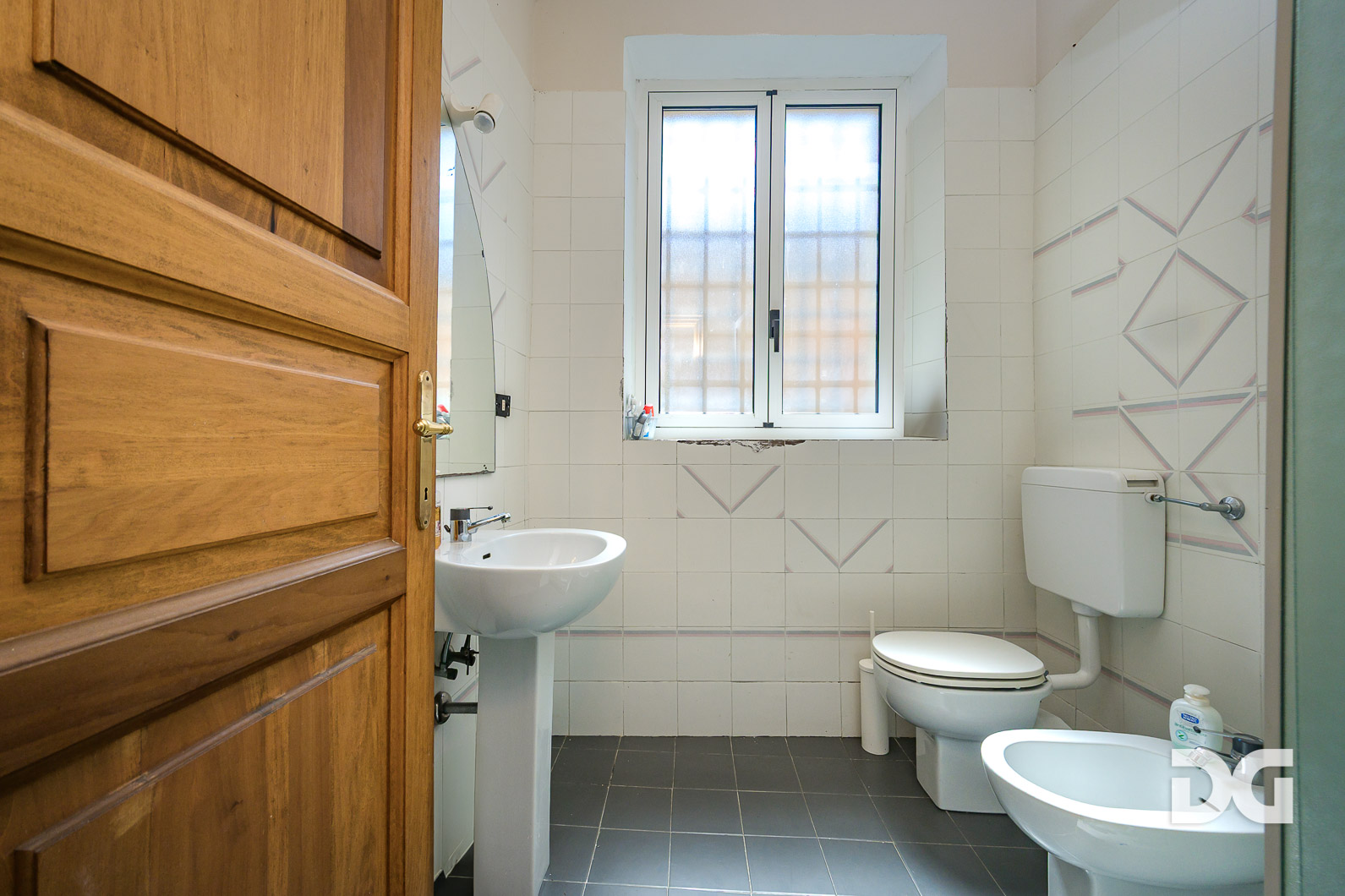 Immobiliare Del Guasta ALBISSOLA MARINA – VIA LUCCOLI IN VILLA – MQ. 110 CON GRANDE GIARDINO 