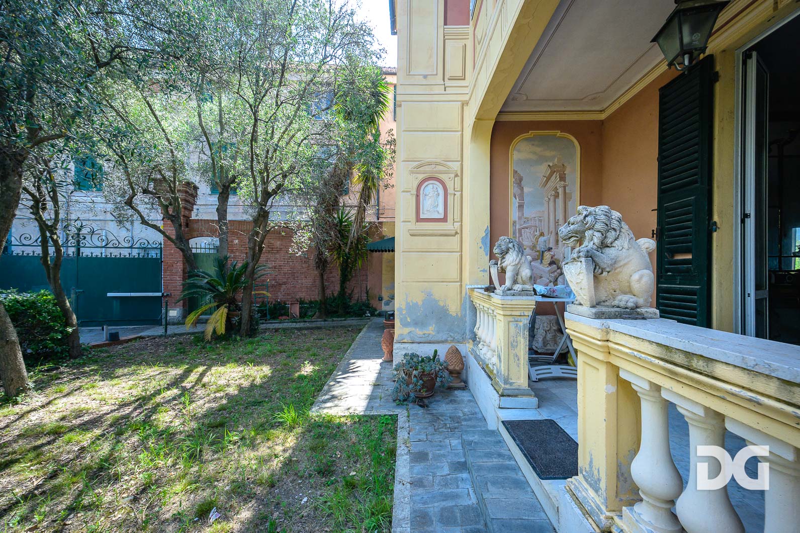 Immobiliare Del Guasta ALBISSOLA MARINA – VIA LUCCOLI IN VILLA – MQ. 110 CON GRANDE GIARDINO 