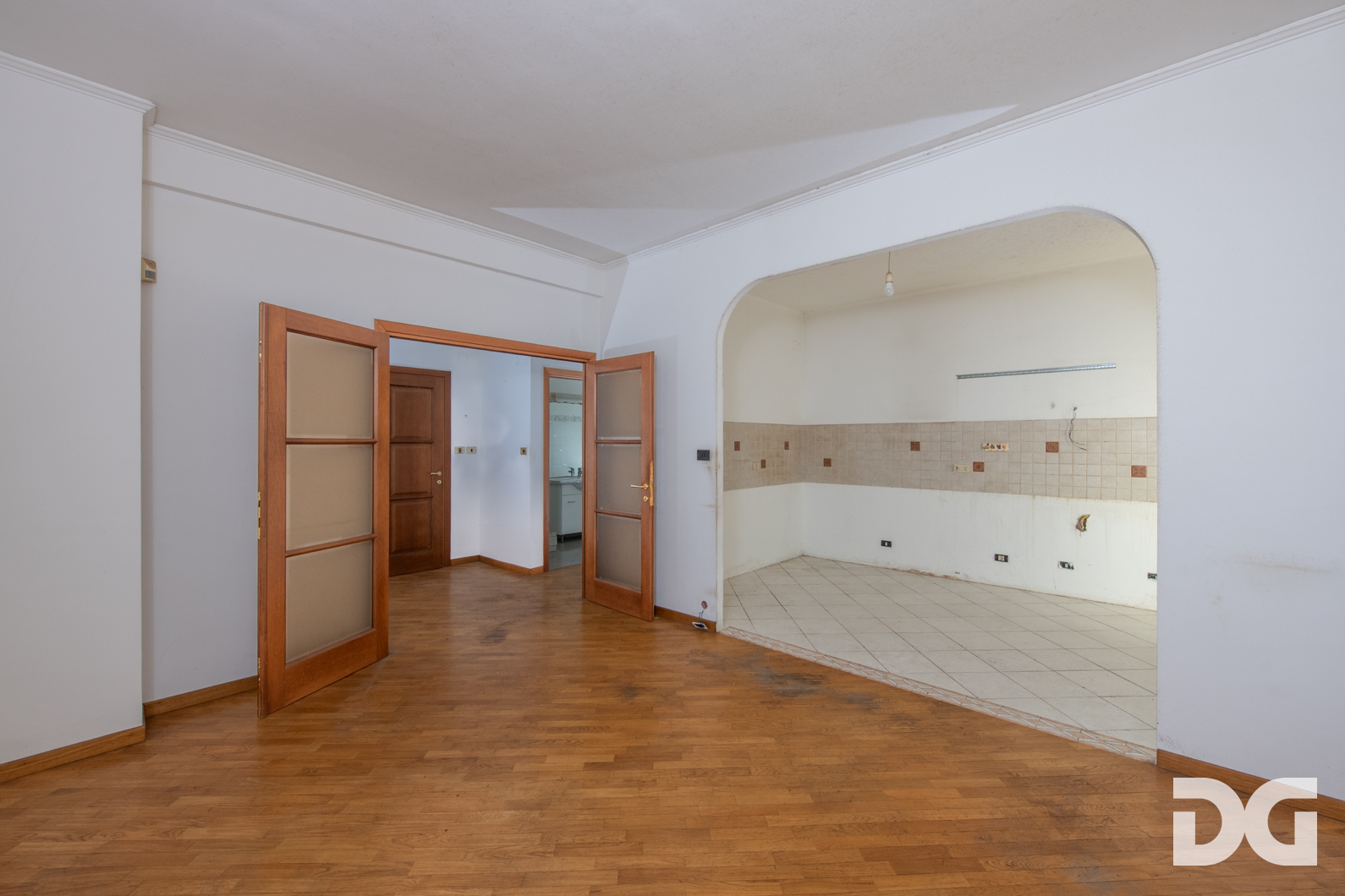 Immobiliare Del Guasta PEGLI VIA OPISSO – MQ.102 CON GIARDINO IN CONTESTO PRIVATO 