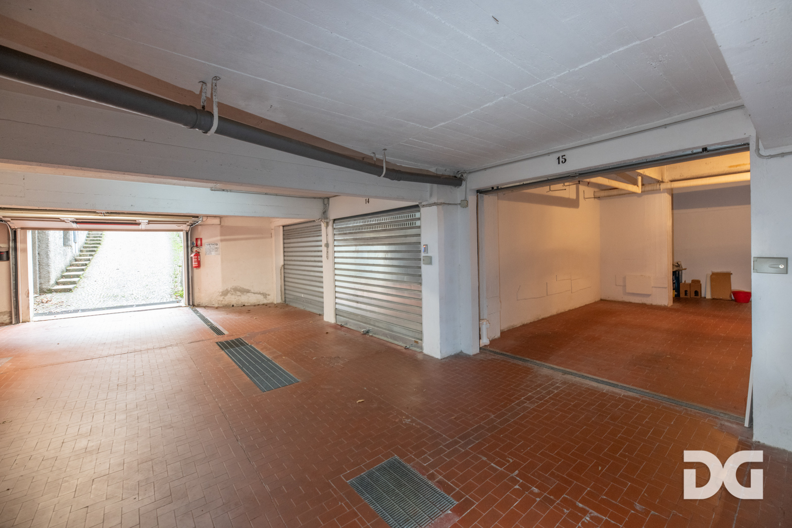 Immobiliare Del Guasta ALBARO – VIA RIESE ELEGANTI MQ. 138 CON MANSARDA VIVIBILE E BOX 