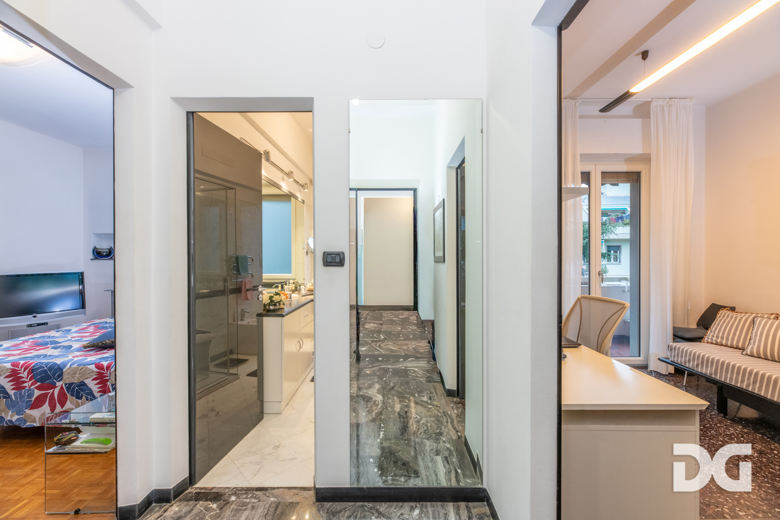 Immobiliare Del Guasta ALBARO – VIA RIESE ELEGANTI MQ. 138 CON MANSARDA VIVIBILE E BOX 