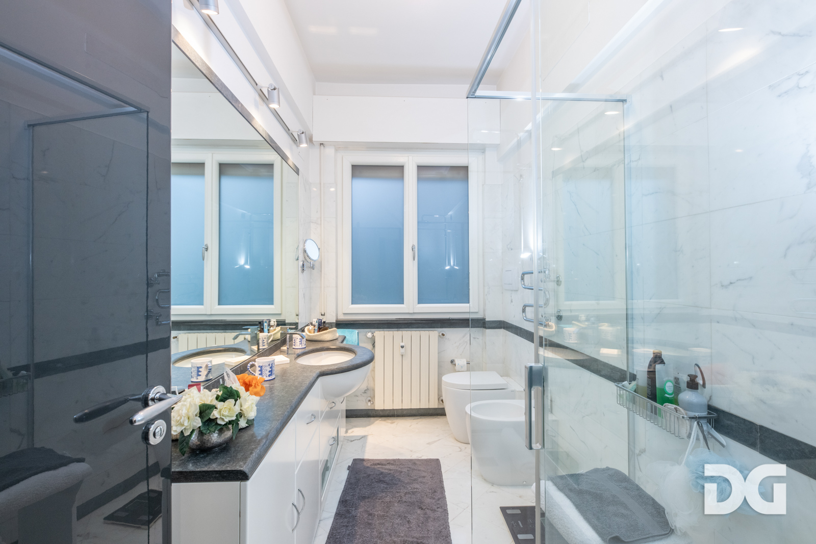 Immobiliare Del Guasta ALBARO – VIA RIESE ELEGANTI MQ. 138 CON MANSARDA VIVIBILE E BOX 