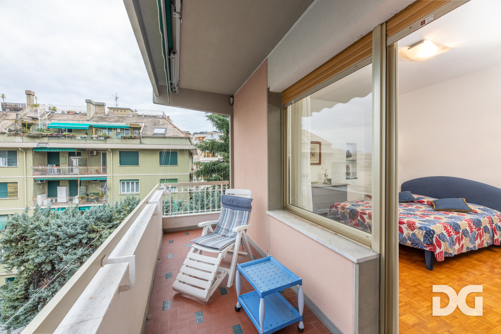 Immobiliare Del Guasta ALBARO – VIA RIESE ELEGANTI MQ. 138 CON MANSARDA VIVIBILE E BOX 