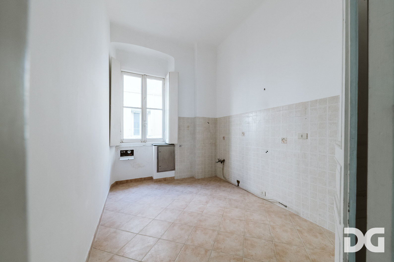 Immobiliare Del Guasta FOCE VIA CIPRO – ORDINATI E LUMINOSI MQ. 120 