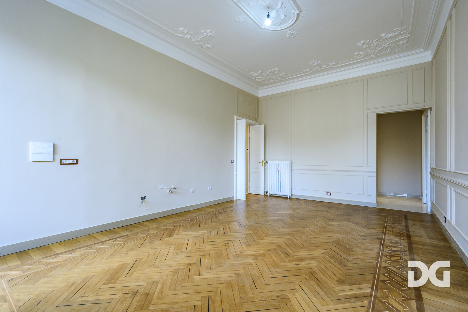 Immobiliare Del Guasta PIAZZA MANIN – RISTRUTTURATI MQ. 145 PENULTIMO PIANO 