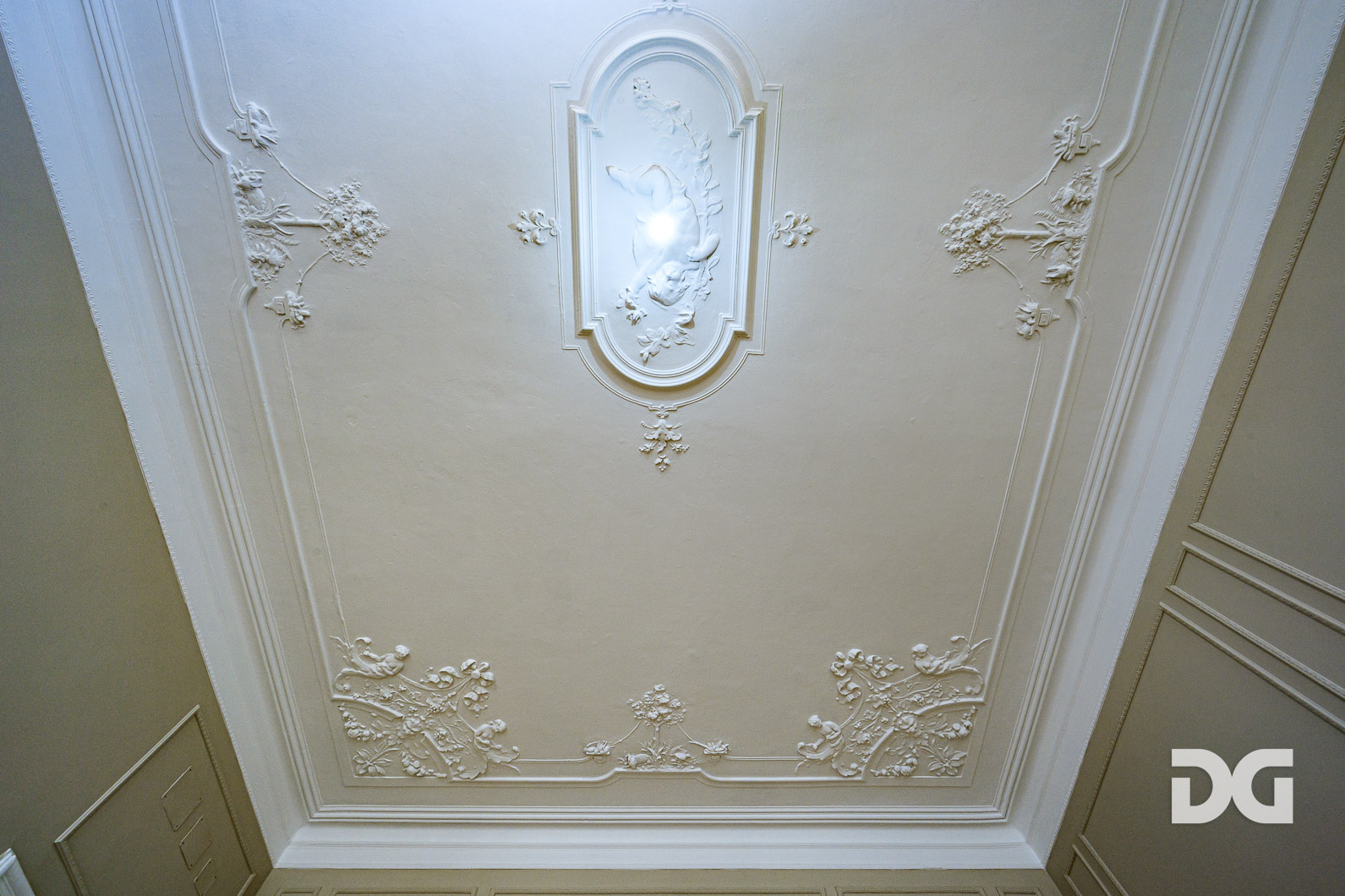 Immobiliare Del Guasta PIAZZA MANIN – RISTRUTTURATI MQ. 145 PENULTIMO PIANO 