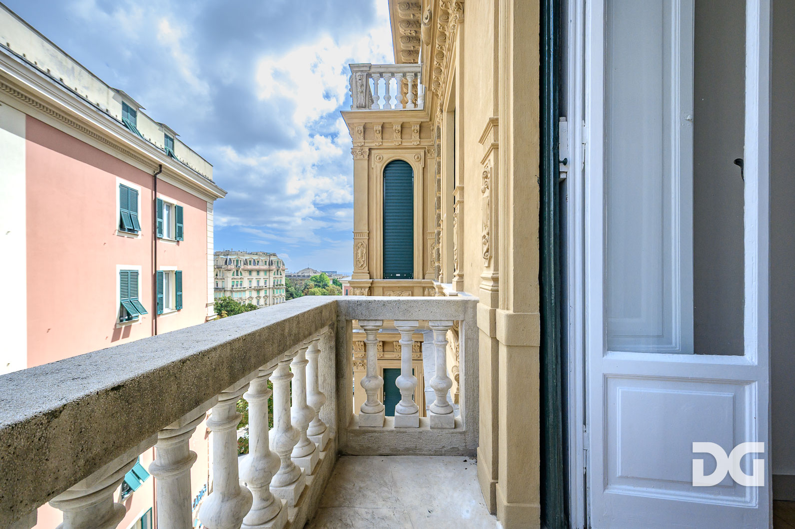 Immobiliare Del Guasta PIAZZA MANIN – RISTRUTTURATI MQ. 145 PENULTIMO PIANO 