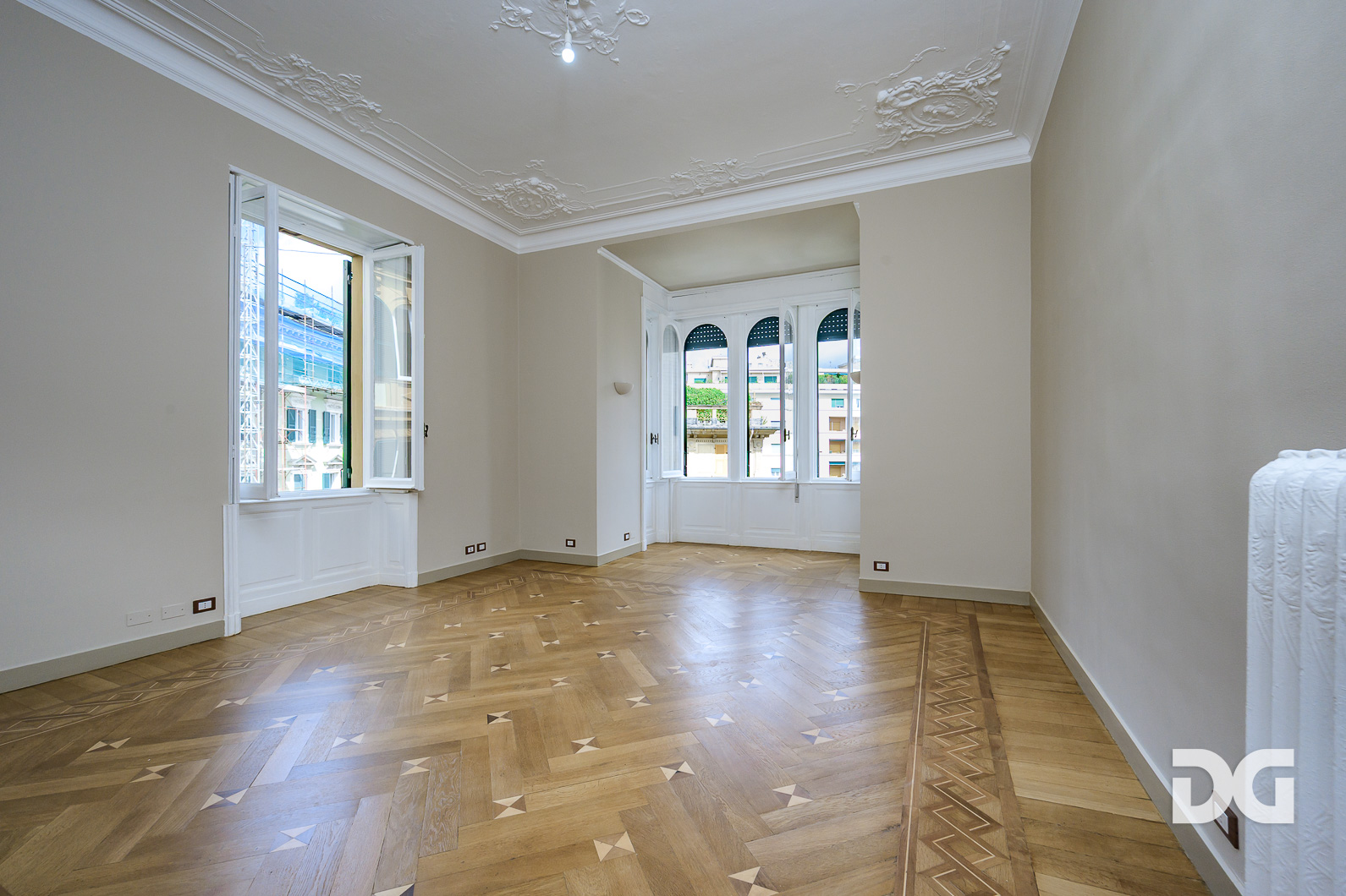 Immobiliare Del Guasta PIAZZA MANIN – RISTRUTTURATI MQ. 145 PENULTIMO PIANO 